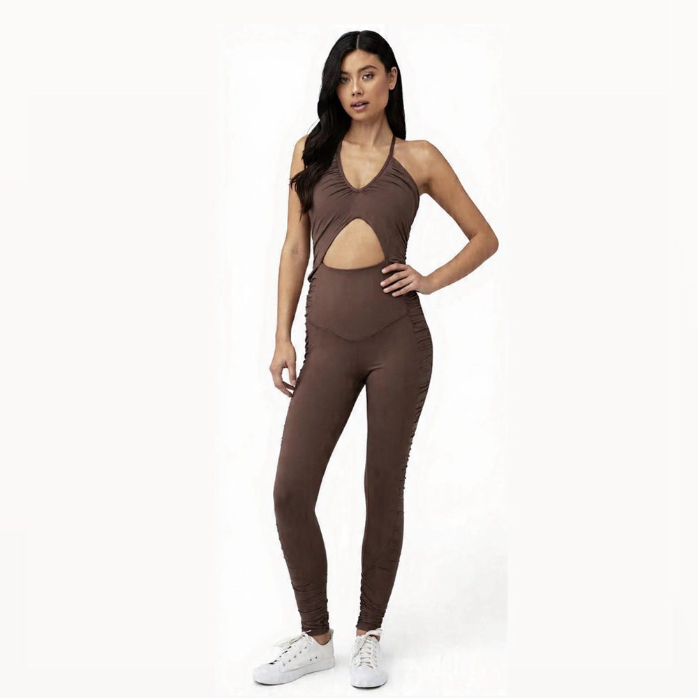 FREE PEOPLE SIZE XSMALL BALANCING ACT ONESIE IN DRIFTWOOD